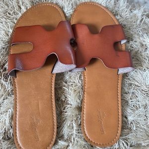 Target Jenny Sandals🌻